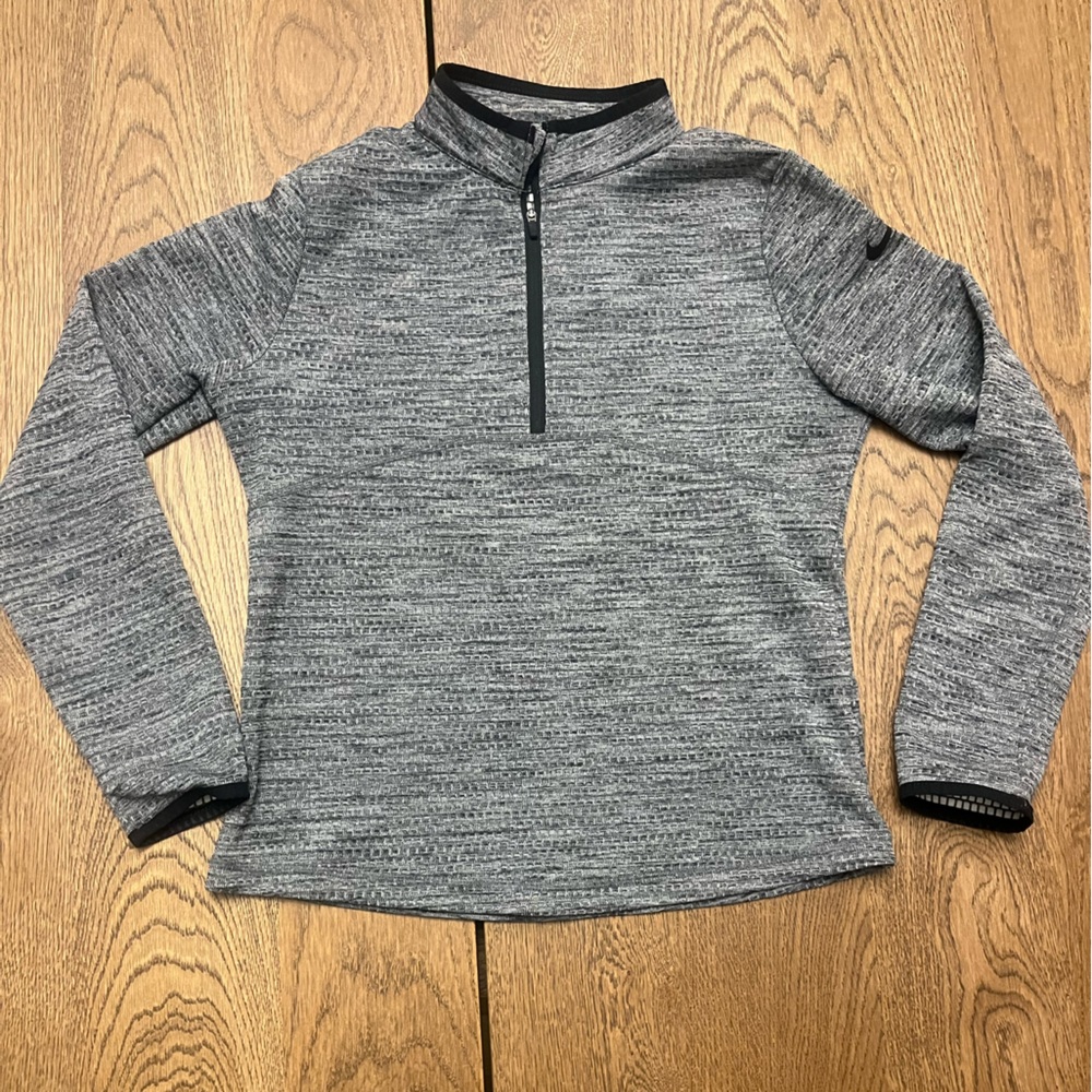 Women’s Nike Dri-Fit Golf shirt